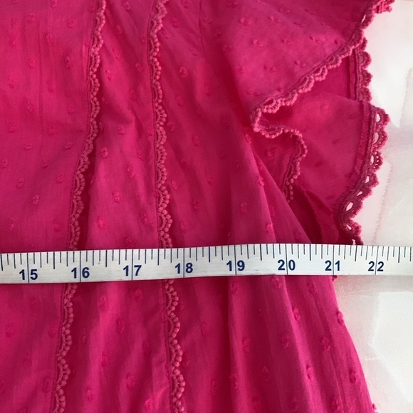 Lane Bryant Scalloped Short Sleeved/Crew Neck Pink Top w/Textured Dots. Size 14 - Picture 10 of 11